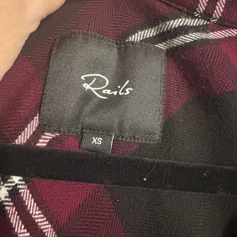 Rails Hunter Plaid Button Down Shirt Burgundy Black Ivory Size XS Super Soft - Picture 2 of 6